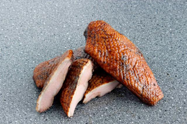 Andebryst røget frost 1 kg 
